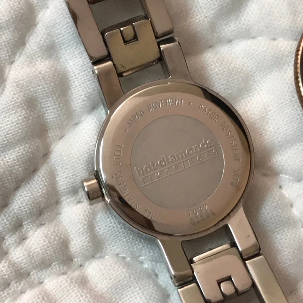 Hot Diamonds‎ Watch